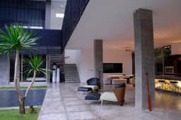 Modern 4BD Villa with Pool