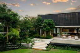 Luxe Escape 6BD Architectural Masterpiece - Canggu