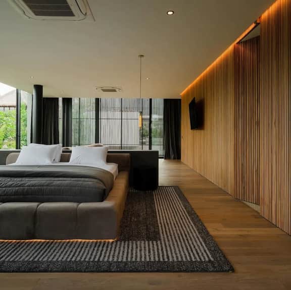 Luxe Escape 6BD Architectural Masterpiece - Canggu
