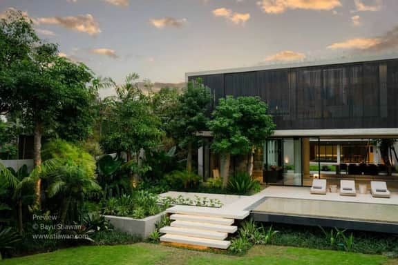 Luxe Escape 6BD Architectural Masterpiece - Canggu